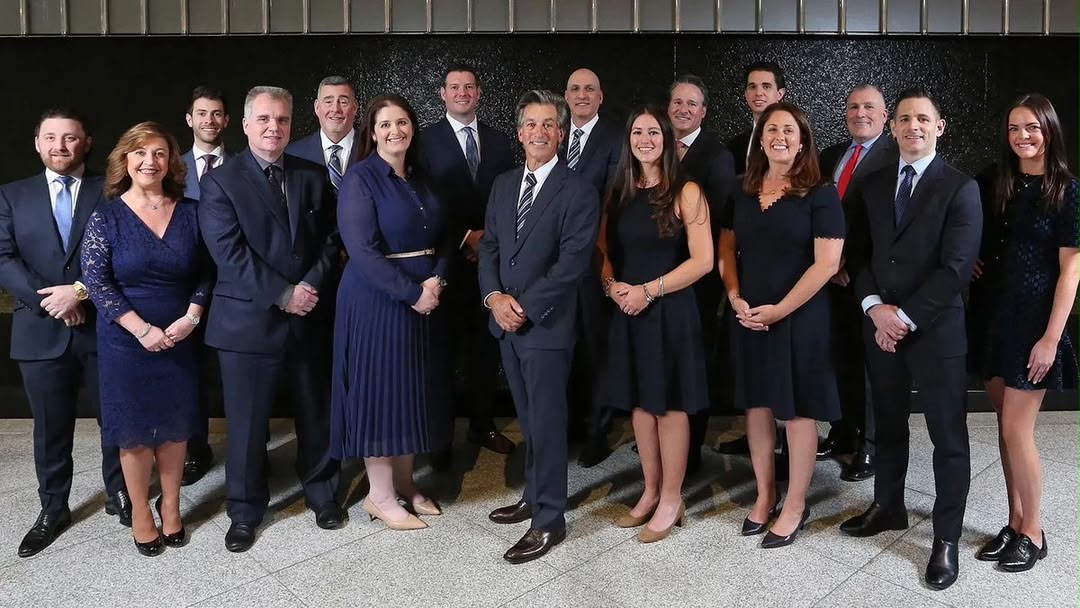 A team committed to your side